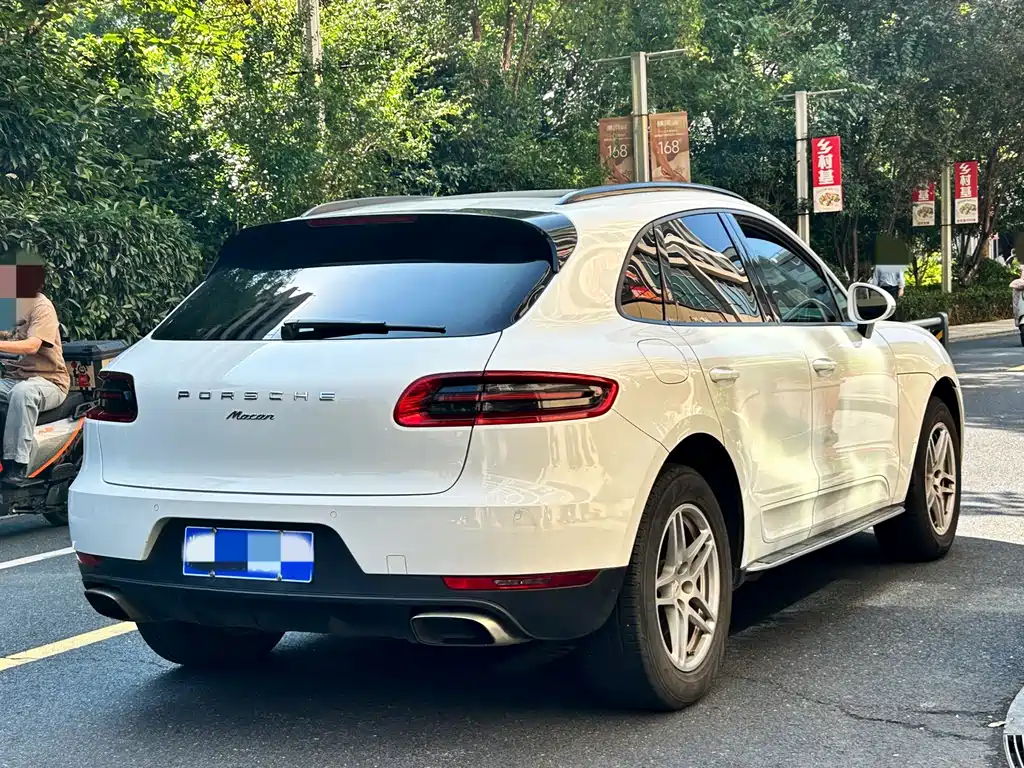 Porsche Macan — миниатюра 6