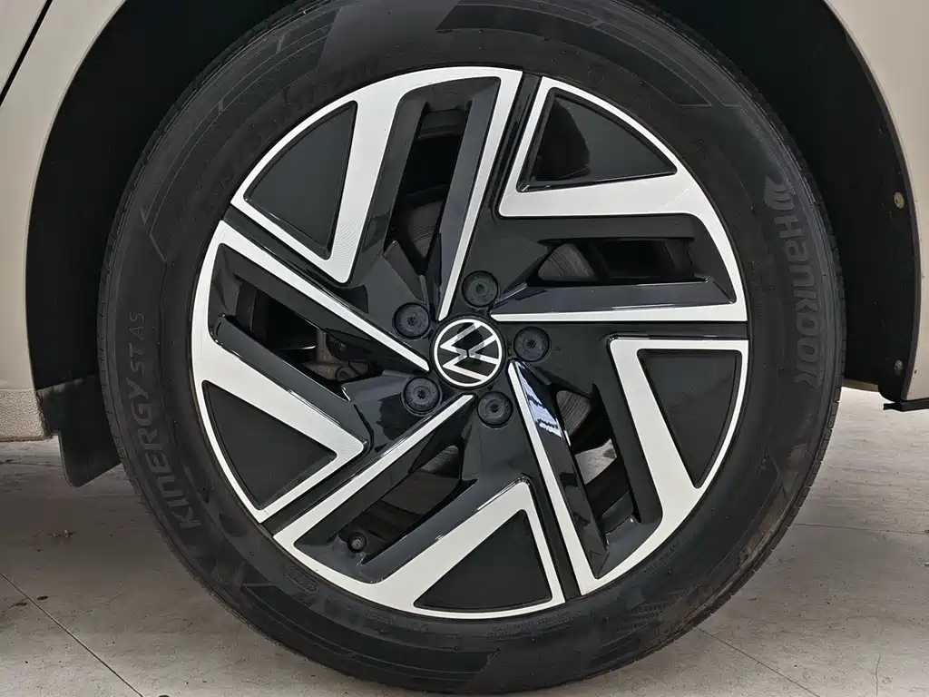 Volkswagen Sagitar — миниатюра 15
