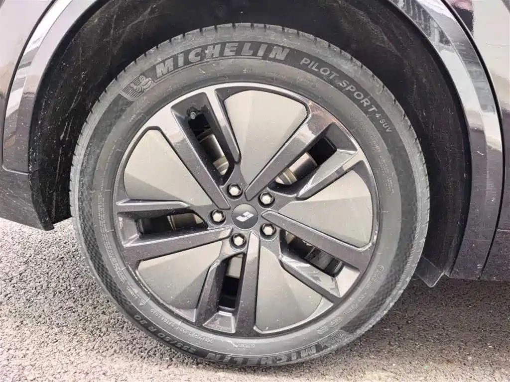 Li Auto Li L8 — миниатюра 8