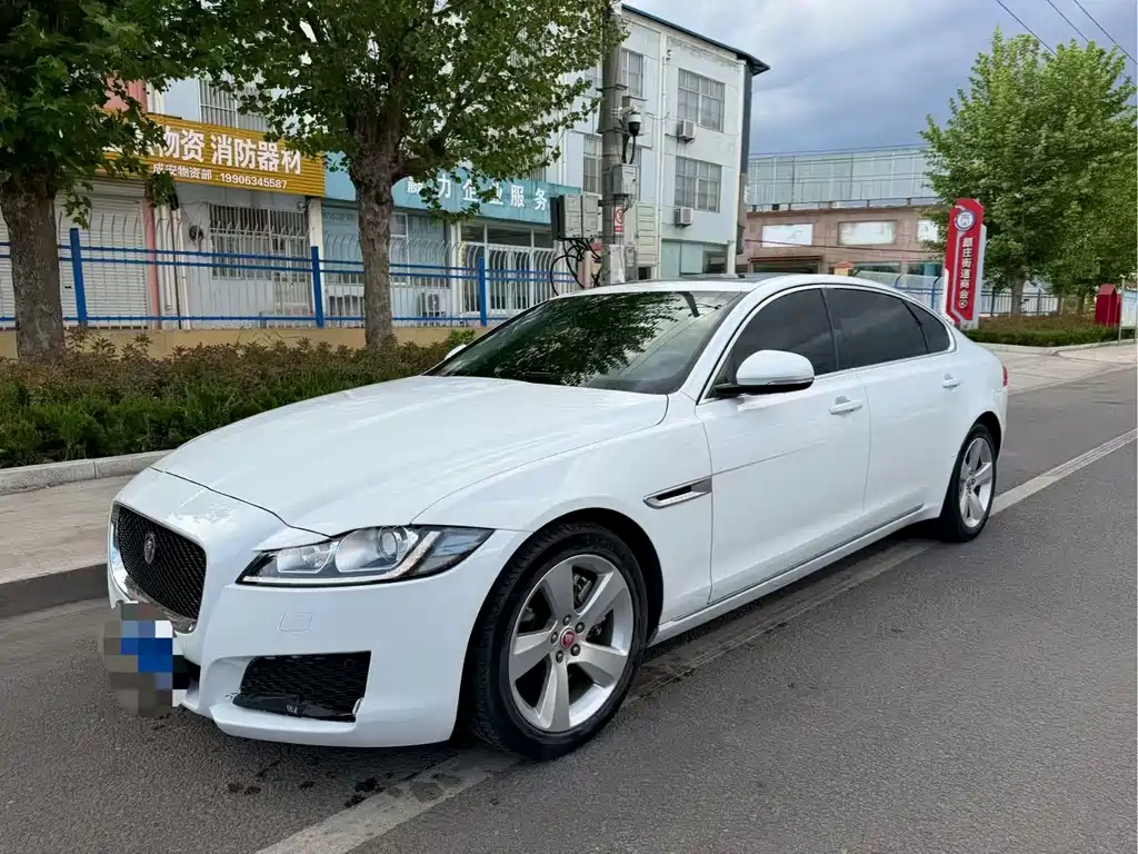 Jaguar XFL 2020