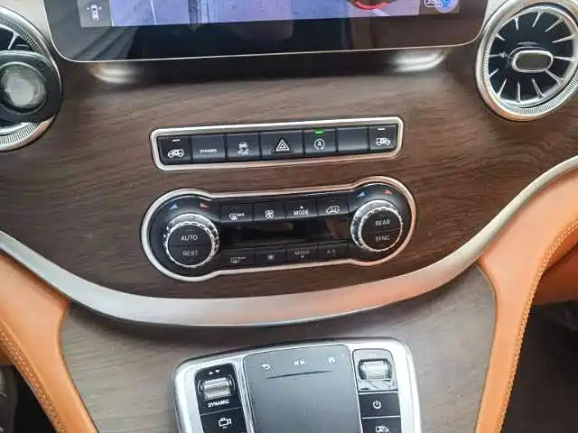 Mercedes-Benz Vito — миниатюра 8