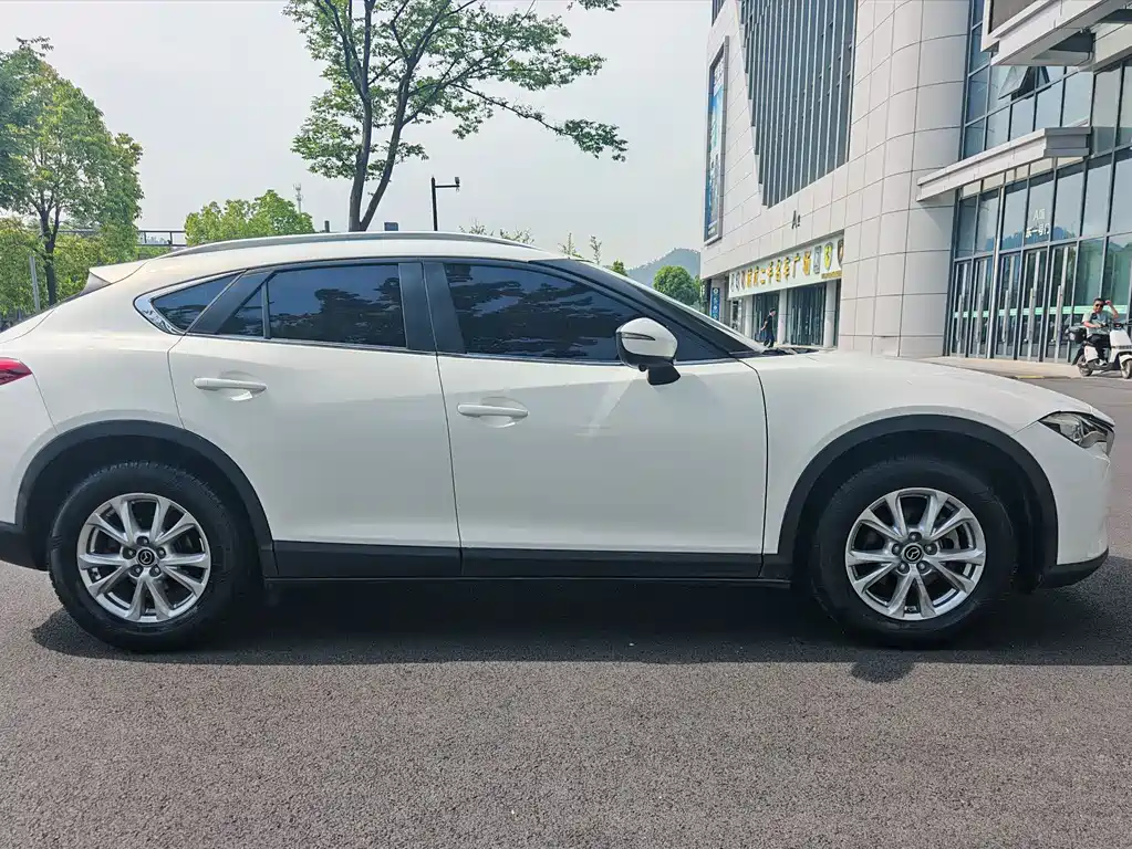 Mazda CX-4 2016 2.0L AT