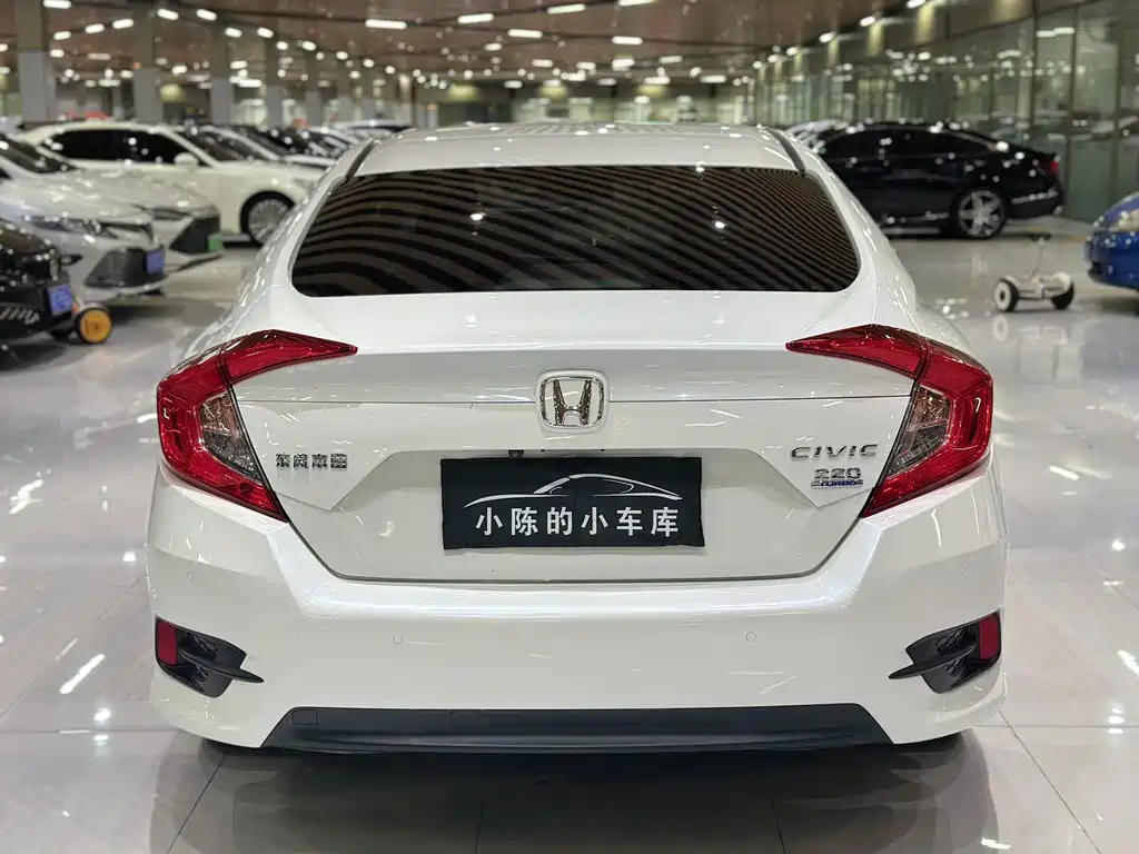 Honda Civic — миниатюра 8