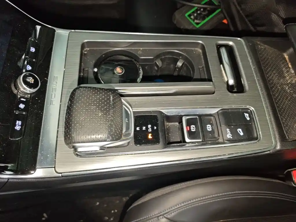 Roewe RX5 — миниатюра 14