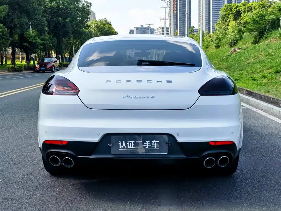 Porsche Panamera — миниатюра 6