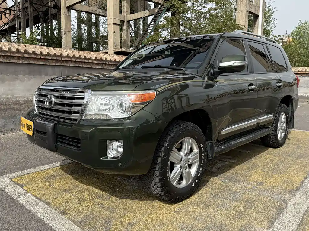 Toyota Land Cruiser 2014