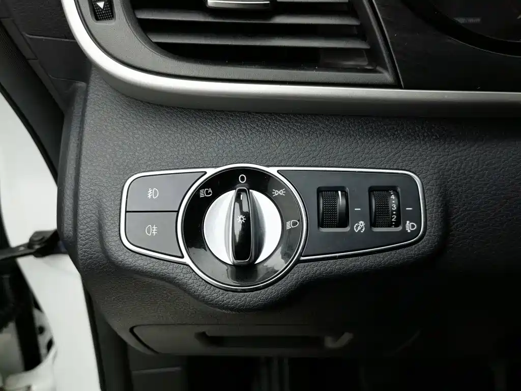 BYD MAX — миниатюра 21