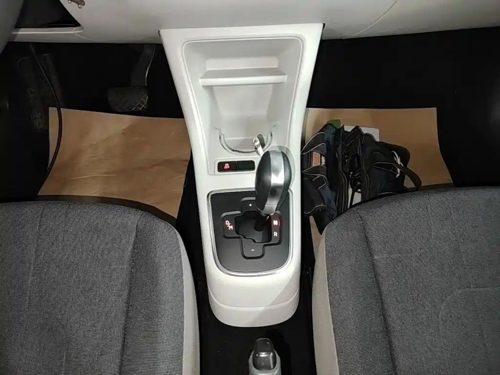 Volkswagen up! — миниатюра 14