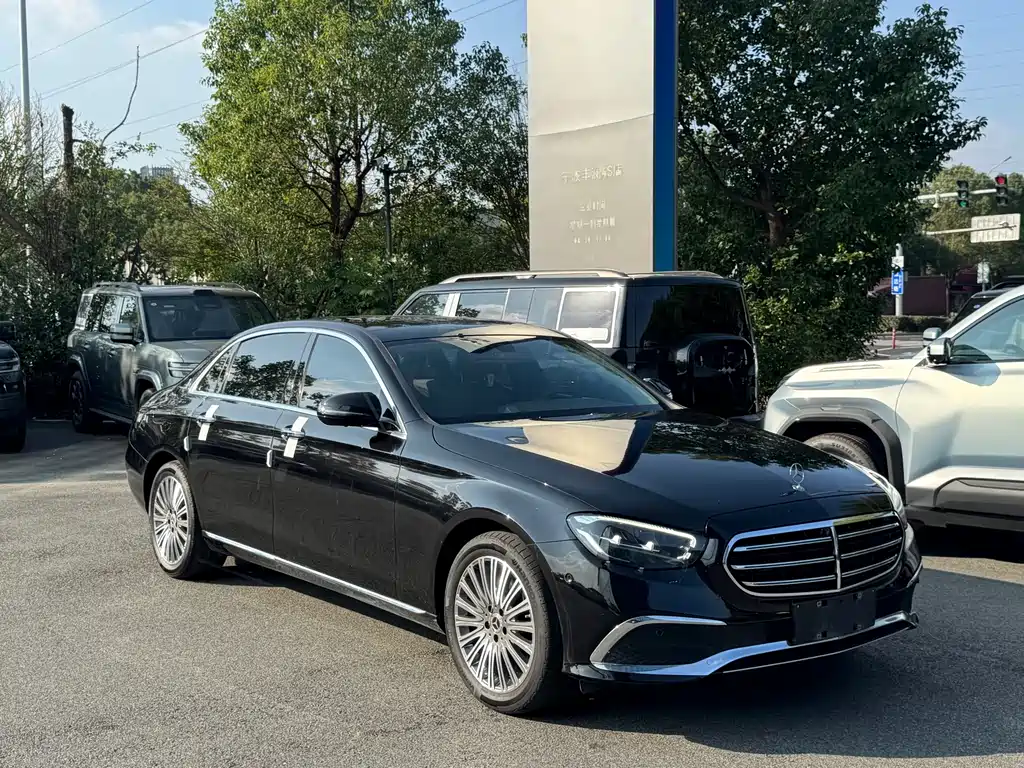 Mercedes-Benz E-Class — миниатюра 3