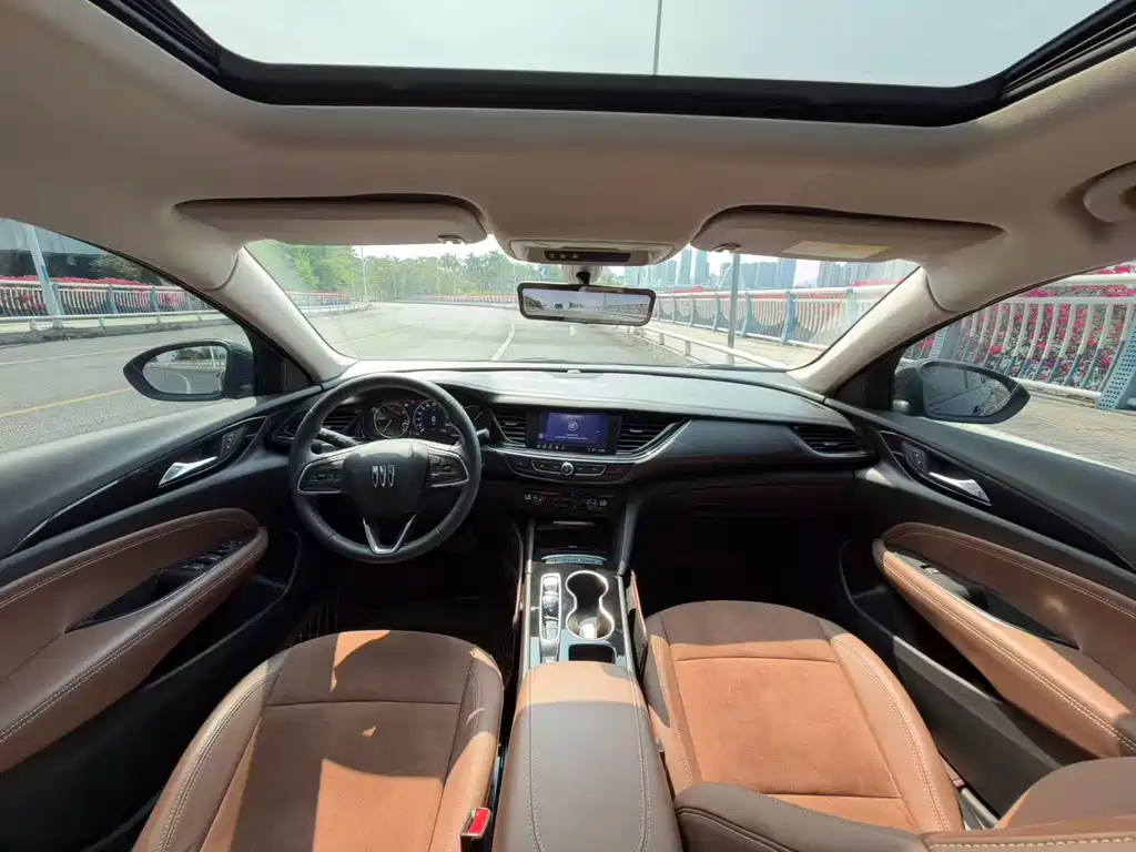 Buick Regal — миниатюра 15