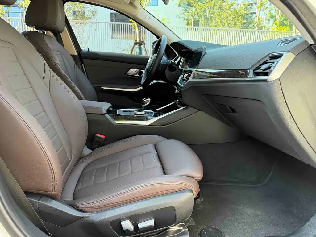 BMW 3 Series — миниатюра 10