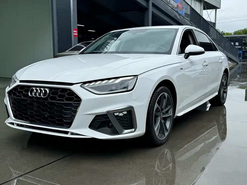 Audi A4L 2020