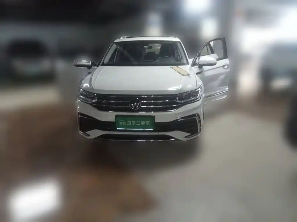 Volkswagen Tiguan L — миниатюра 23