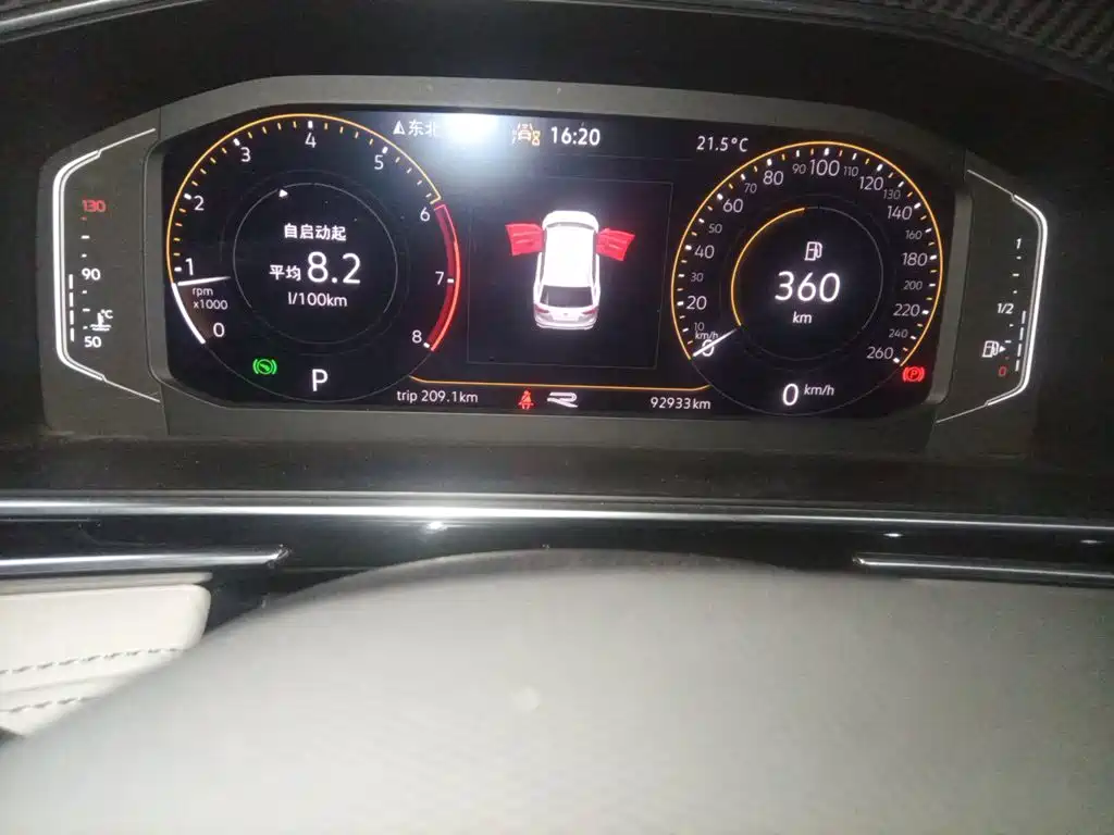 Volkswagen Tiguan L — миниатюра 5