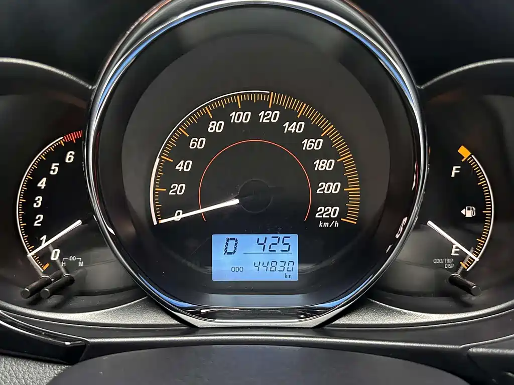 TOYOTA YARIS L ZHIXUAN