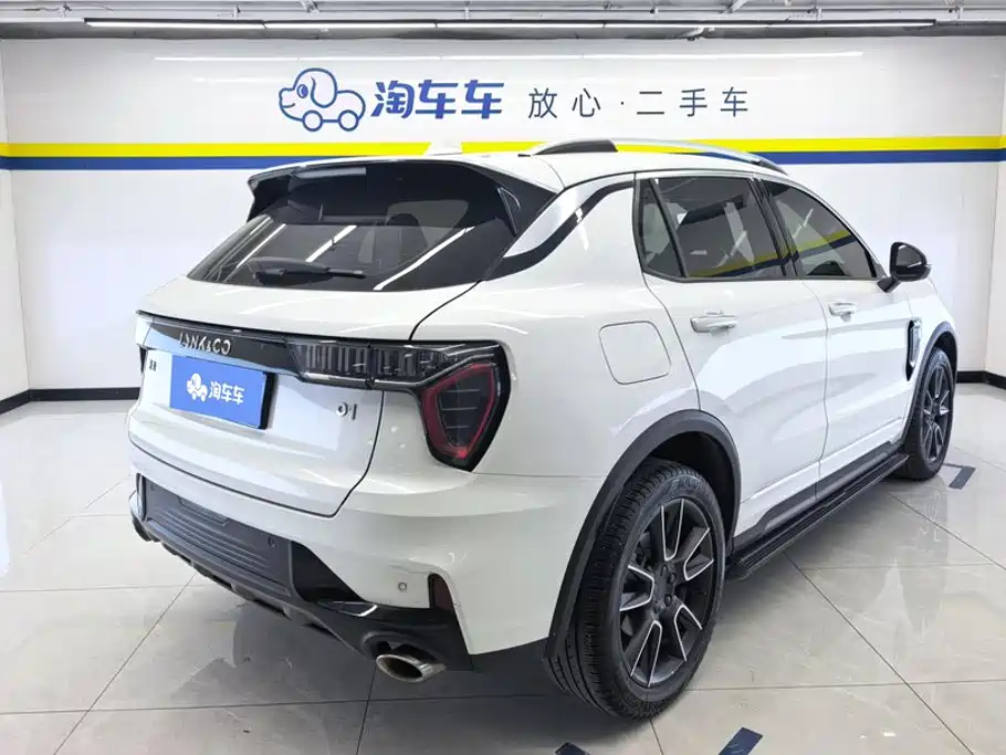 Lynk & Co 01 — миниатюра 3