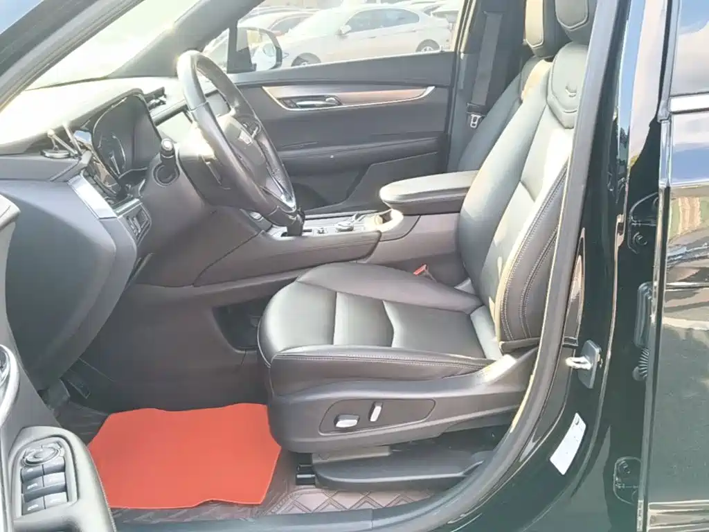 Cadillac XT6 — миниатюра 15