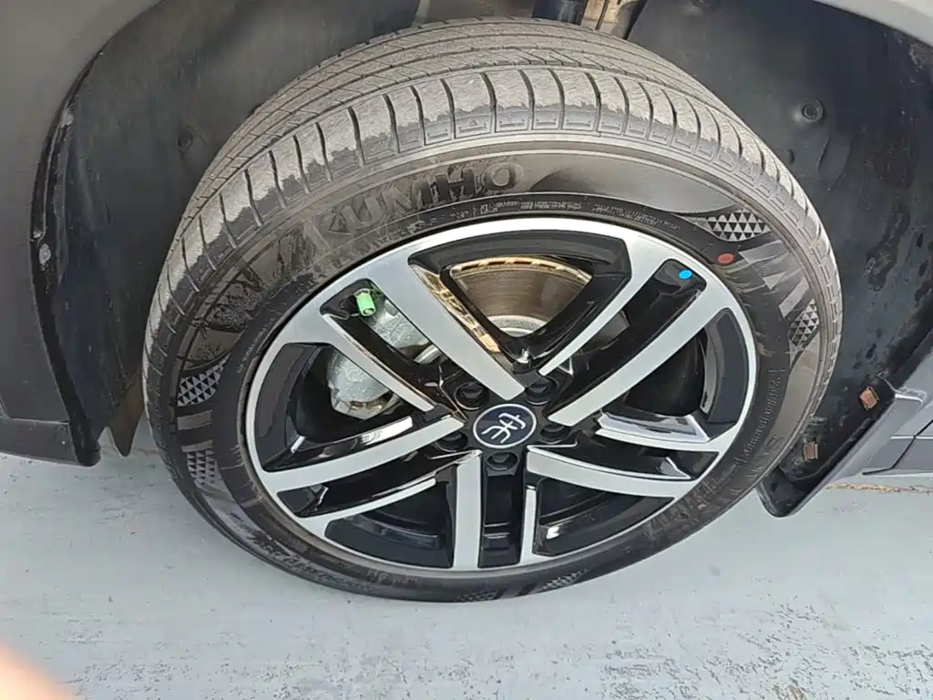 BYD L DM-i — миниатюра 23