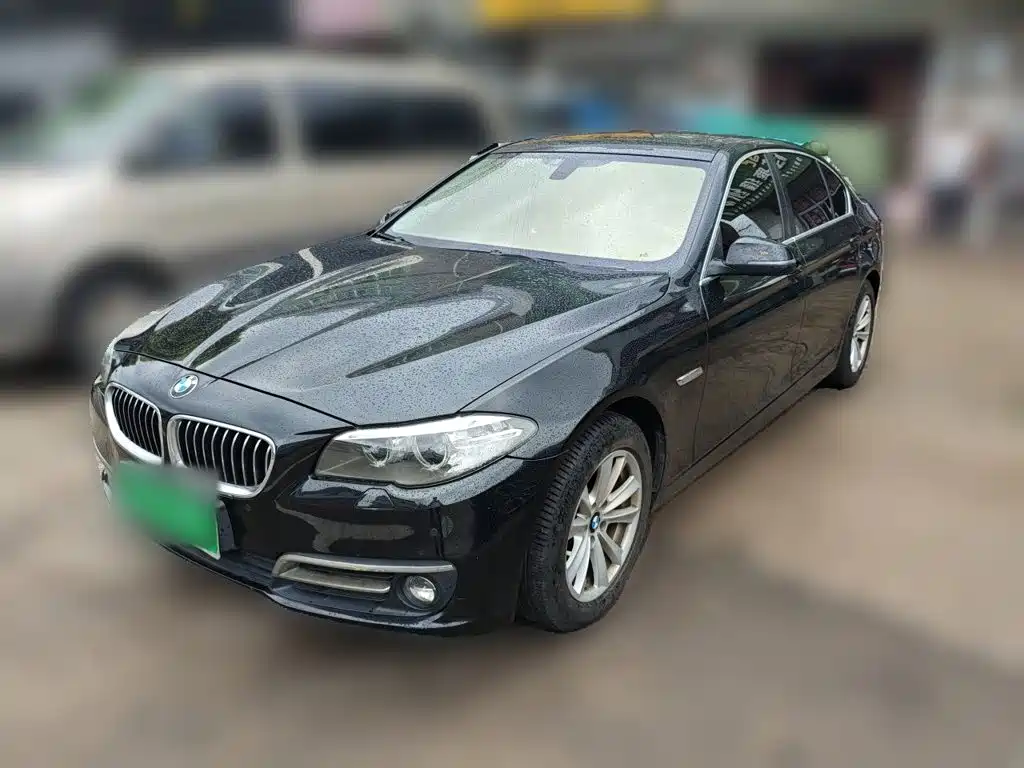BMW 5 Series — миниатюра 2