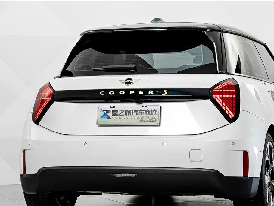 MINI MINI COOPER EV — миниатюра 7