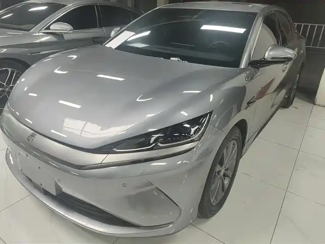 BYD QIN L