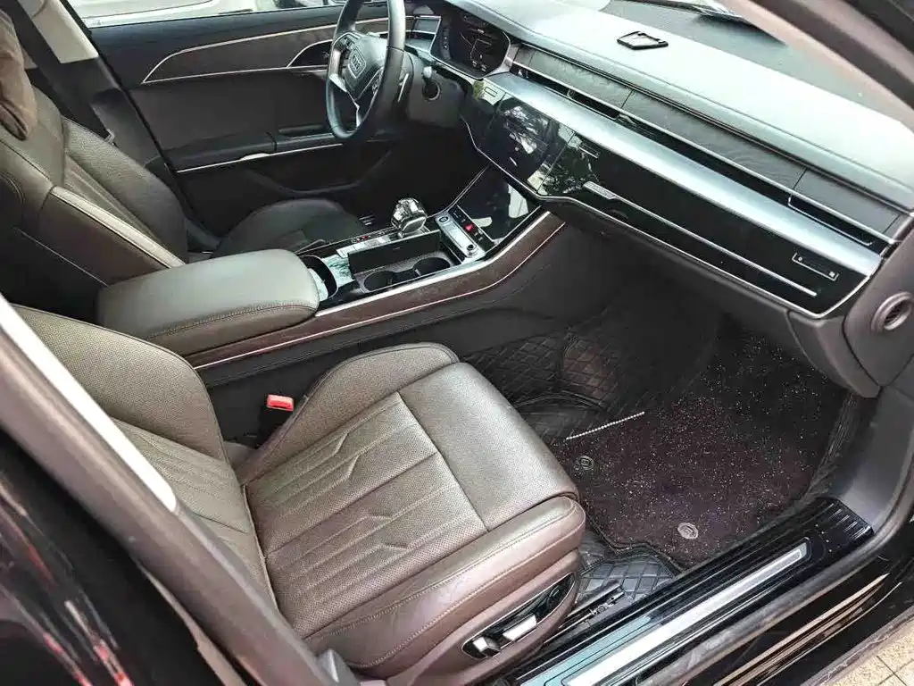 Audi A8 — миниатюра 3
