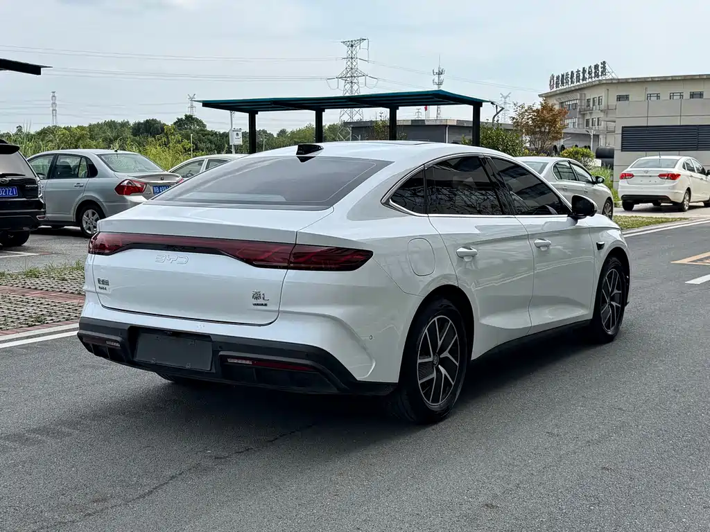 BYD Qin L — миниатюра 5
