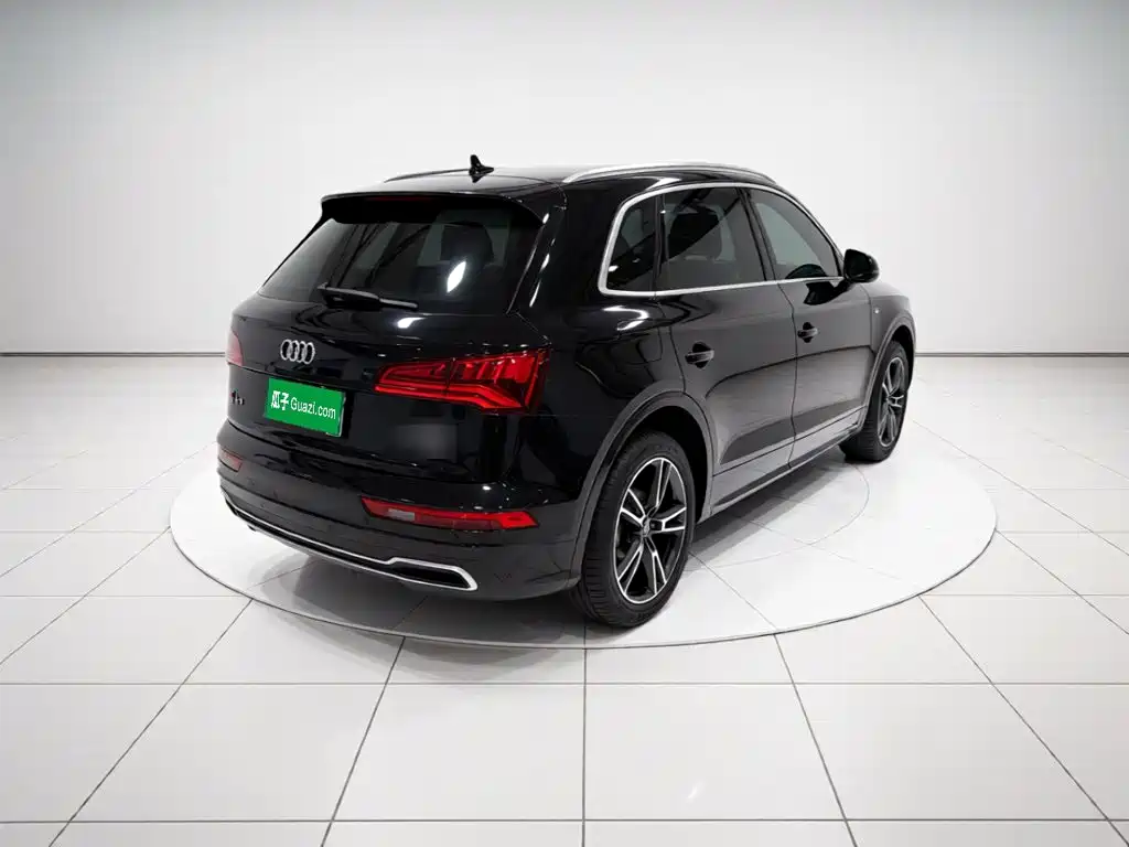 Audi Q5L — миниатюра 6
