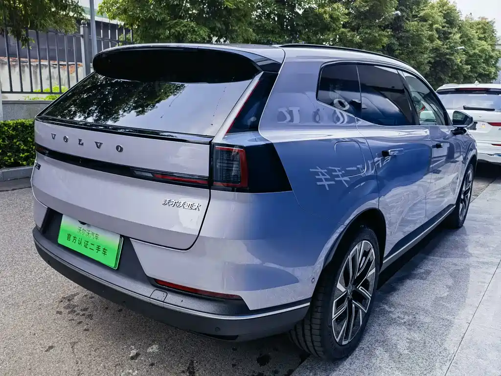Volvo гибрид Volvo XC70 plug-in — миниатюра 6