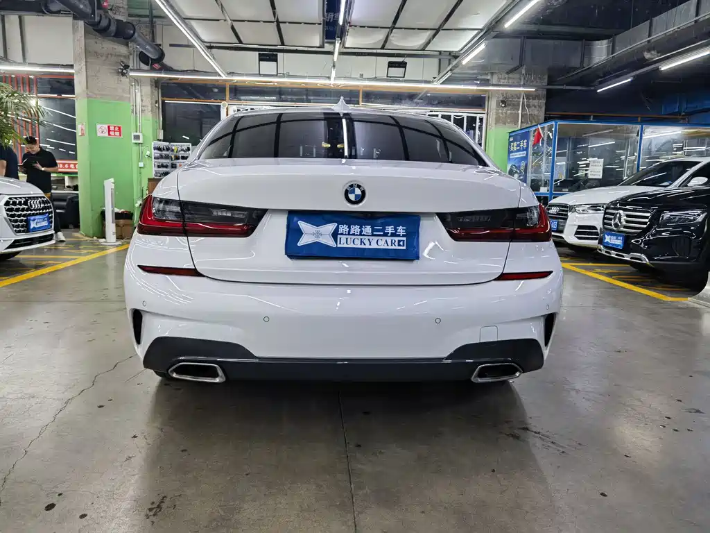 BMW 3 Series 3 2022 325i M Sport