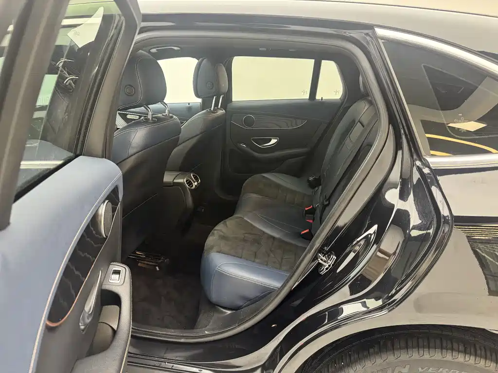 Mercedes-Benz EQC — миниатюра 10