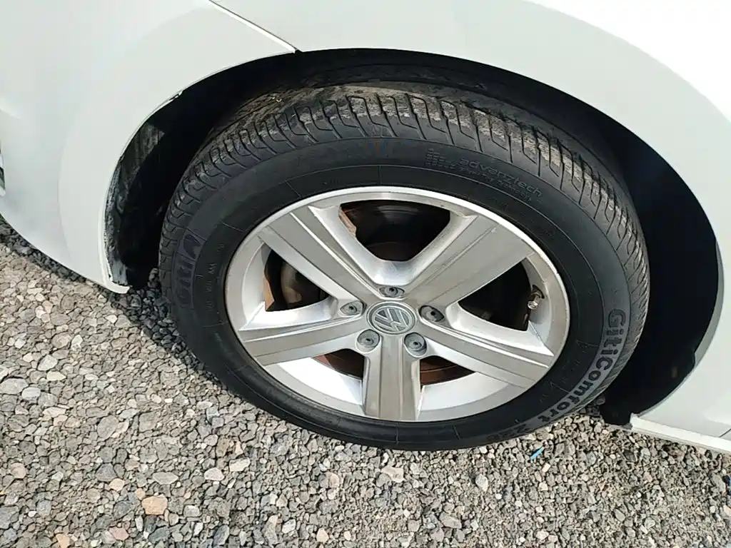 Volkswagen Golf — миниатюра 23