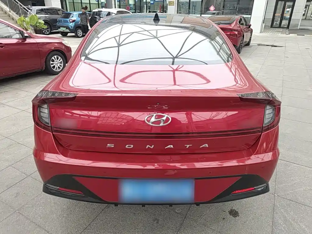 Hyundai Sonata — миниатюра 6