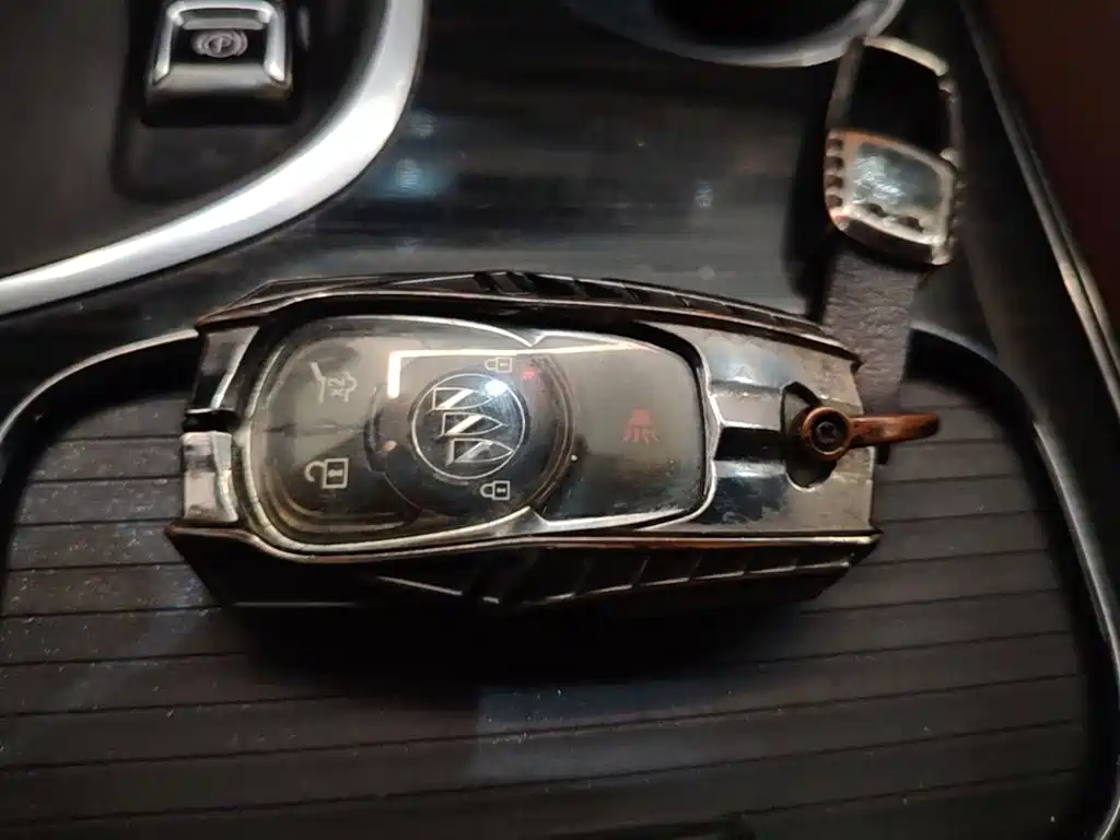 Buick Envision Plus — миниатюра 9