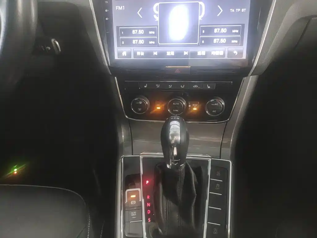 Volkswagen Passat — миниатюра 10