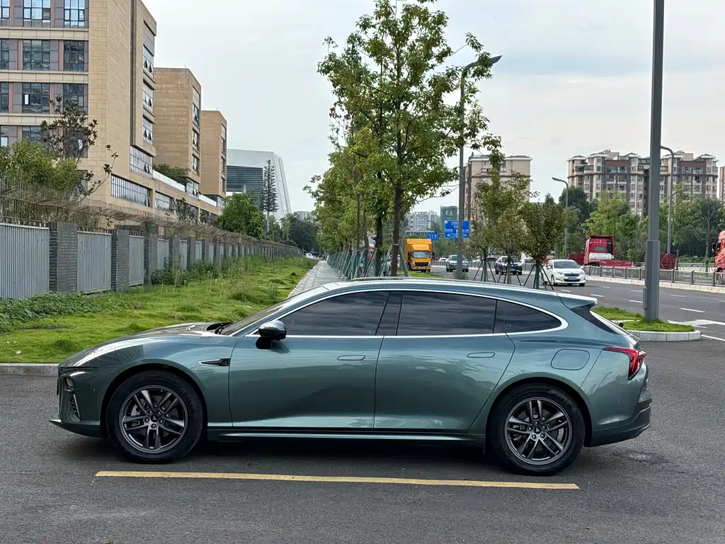 Neta S Shooting Brake — миниатюра 14