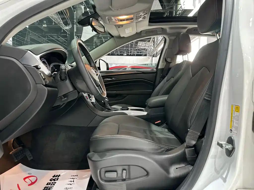 Cadillac SRX 2015 3.0L Comfort