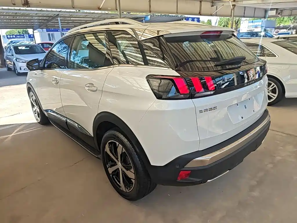 Peugeot 4008 — миниатюра 5
