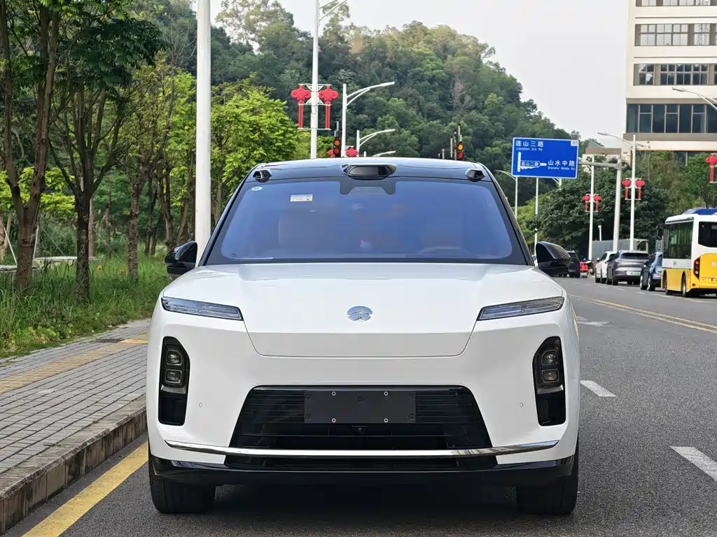 NIO ES8 2026 мест Executive Luxury