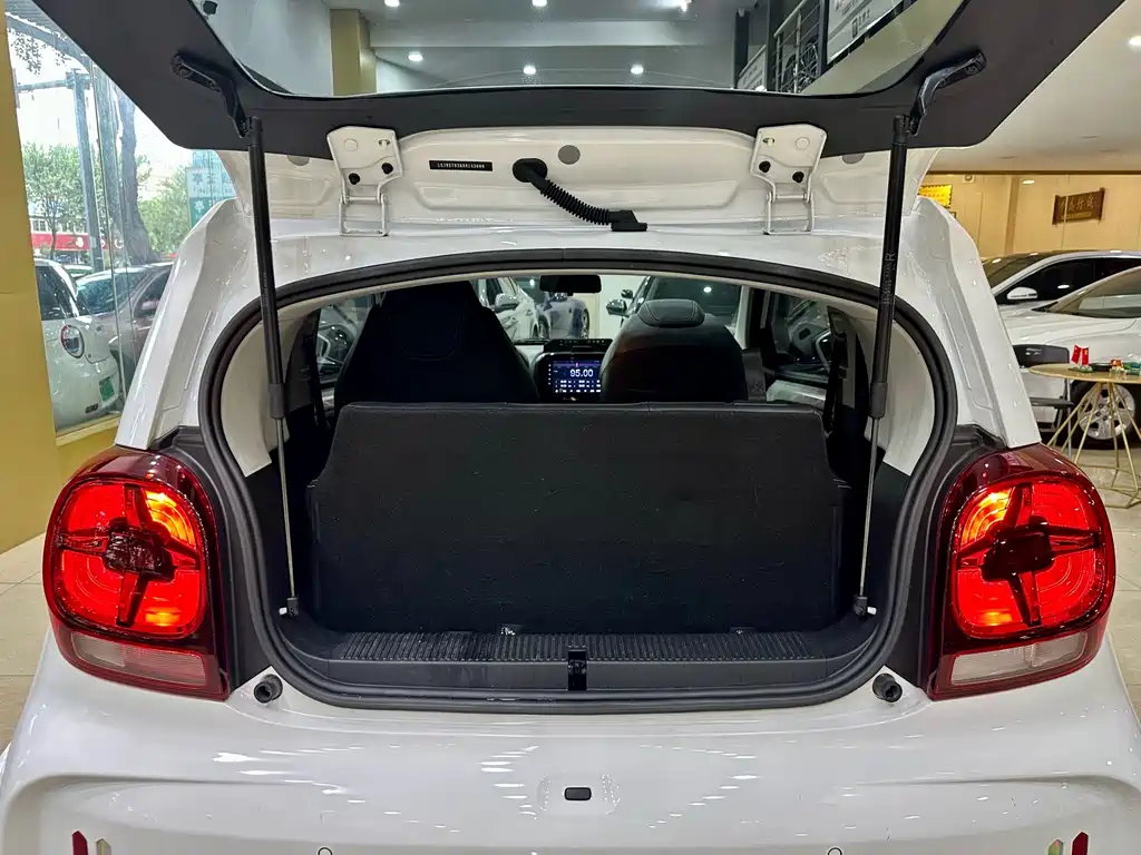 Roewe Clever — миниатюра 19