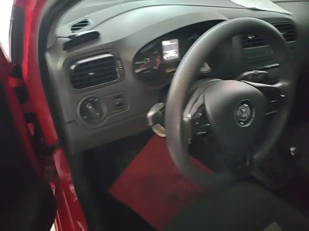 Volkswagen Polo — миниатюра 11