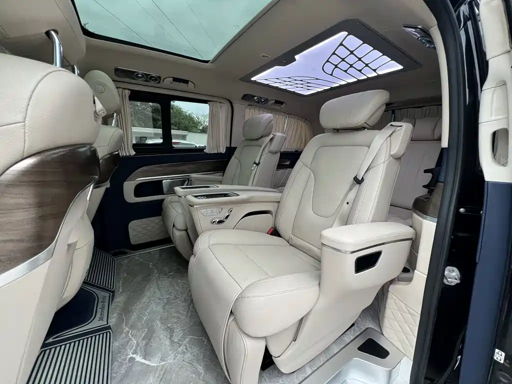 Mercedes-Benz V-Class — миниатюра 6