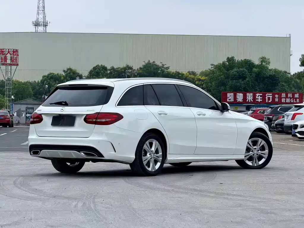 Mercedes-Benz C-Class (Import) — миниатюра 7