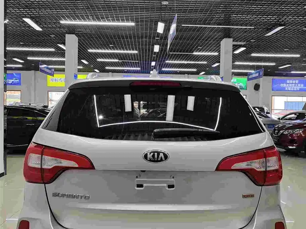 Kia Sorento 2013 2.4L 7 мест Luxury V