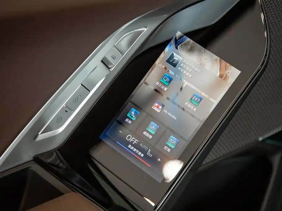BMW 7 Series — миниатюра 16