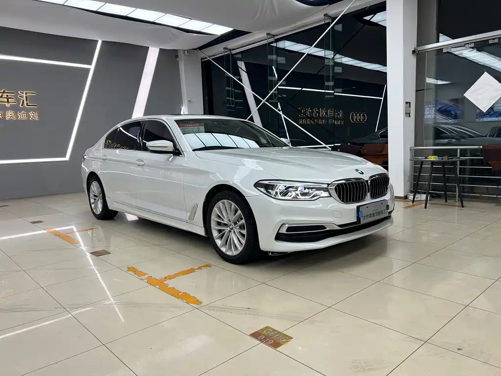 BMW 5 Series — миниатюра 2