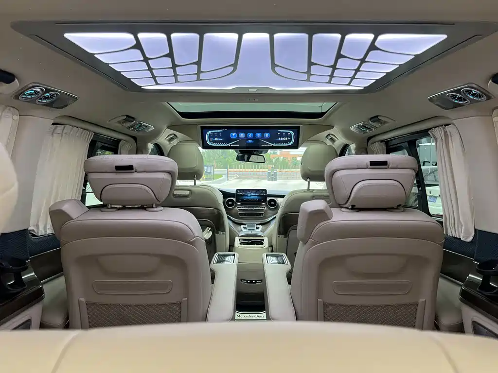 Mercedes-Benz V-Class — миниатюра 9