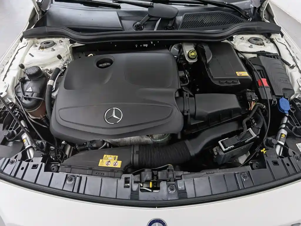 Mercedes-Benz GLA — миниатюра 6