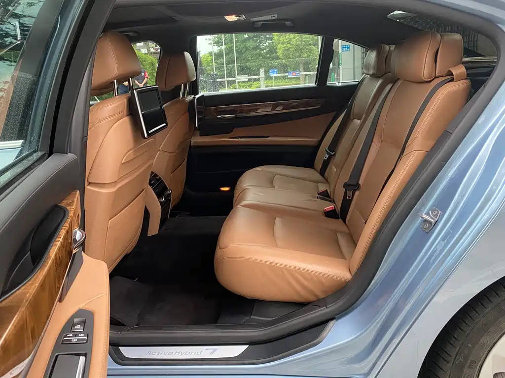 BMW 7 Series 7 2013 740Li