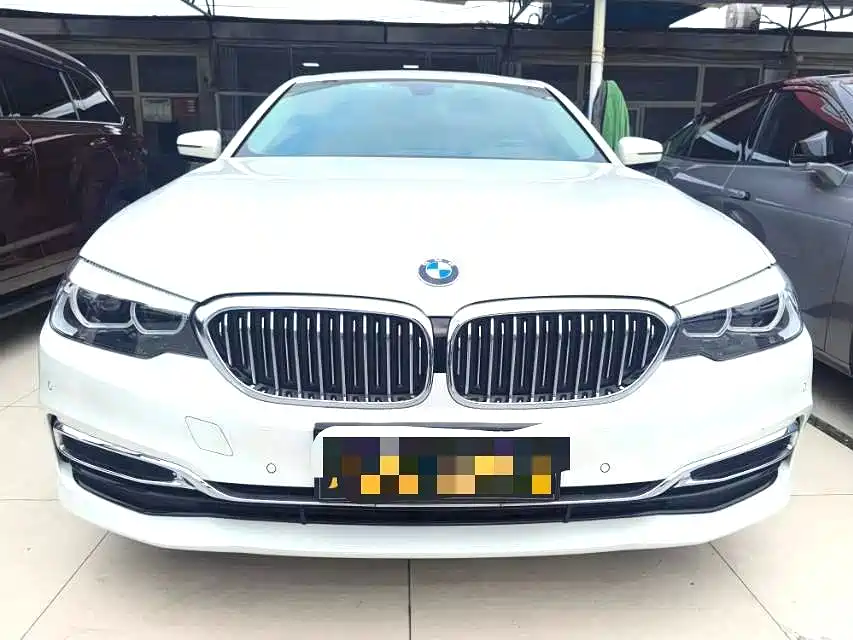 BMW 5 Series — миниатюра 2